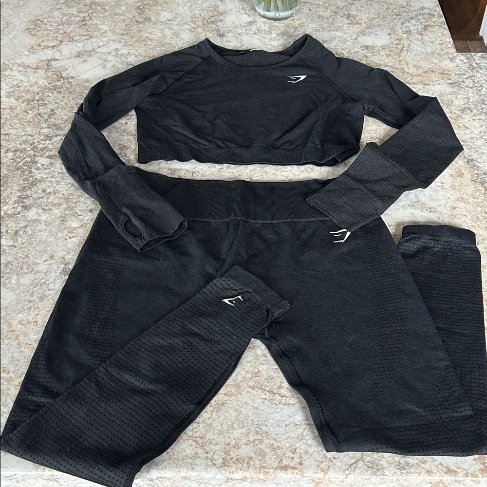 Gym Shark Cropped Top and Leggings Set